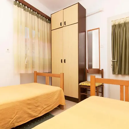 House Cukon 公寓