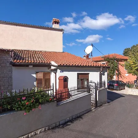 Appartement House Cukon *